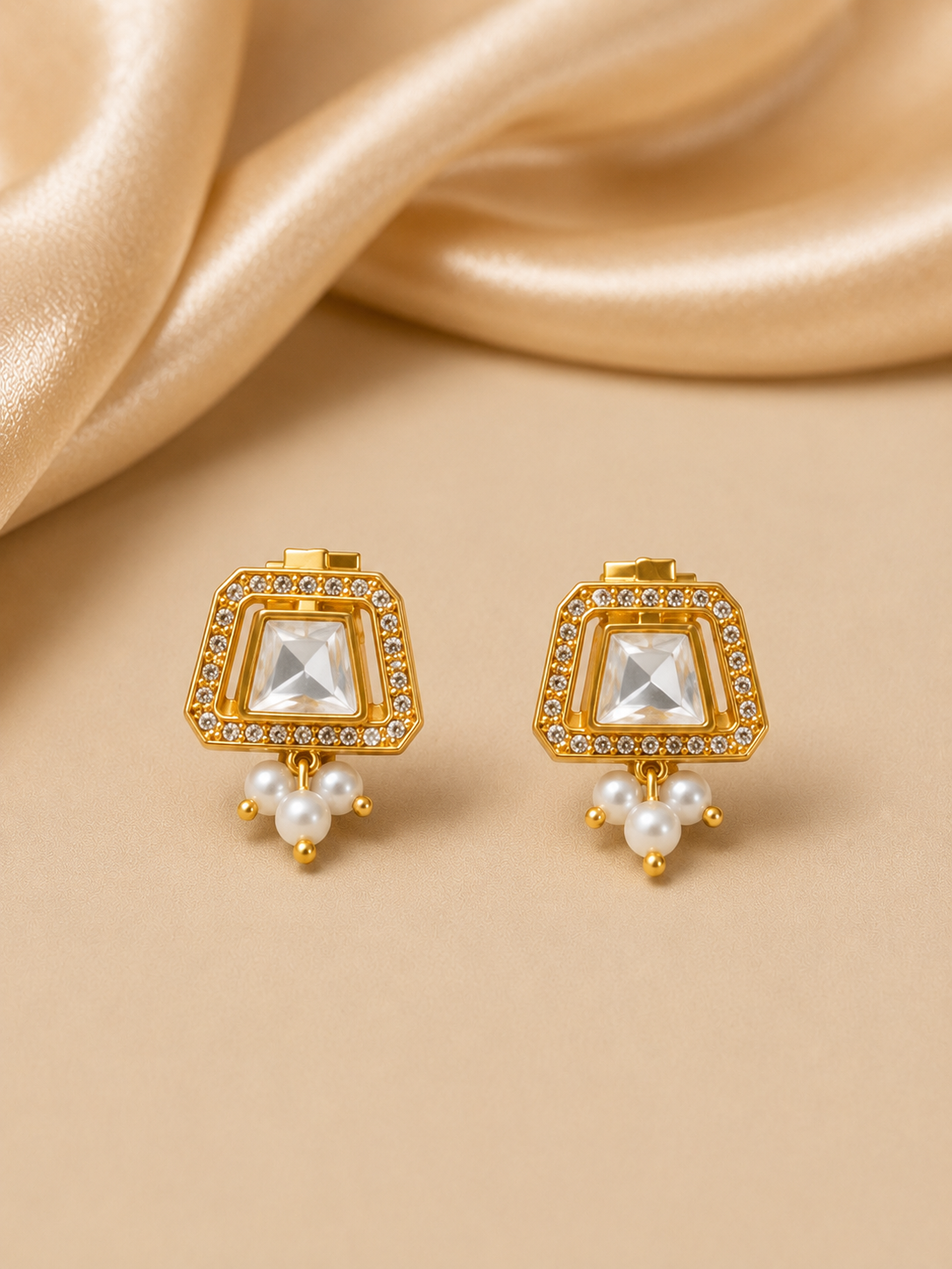 Royal Pearl Drop Temple Pendant Necklace Set