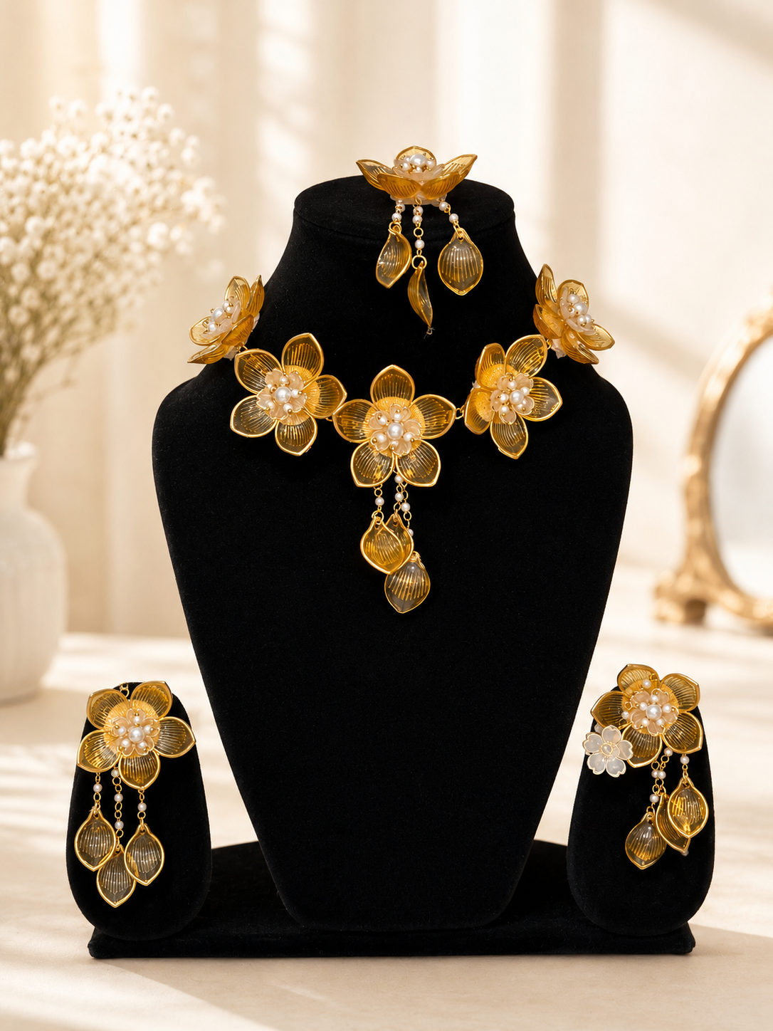 Golden Floral Pearl Necklace Set