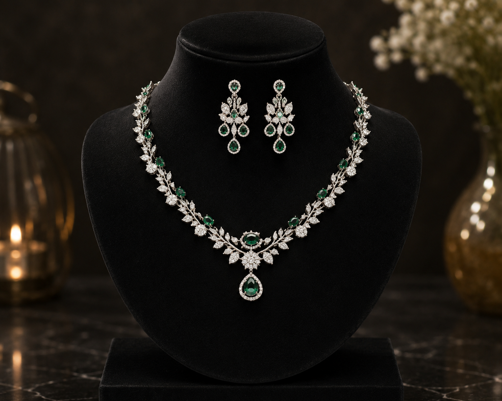 Emerald Bloom Diamond Necklace Set