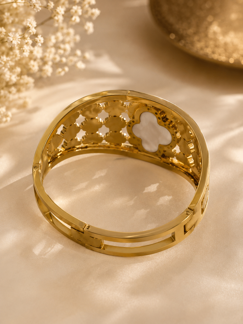 Luxe Clover Radiance Gold Stainless Steel Bracelet