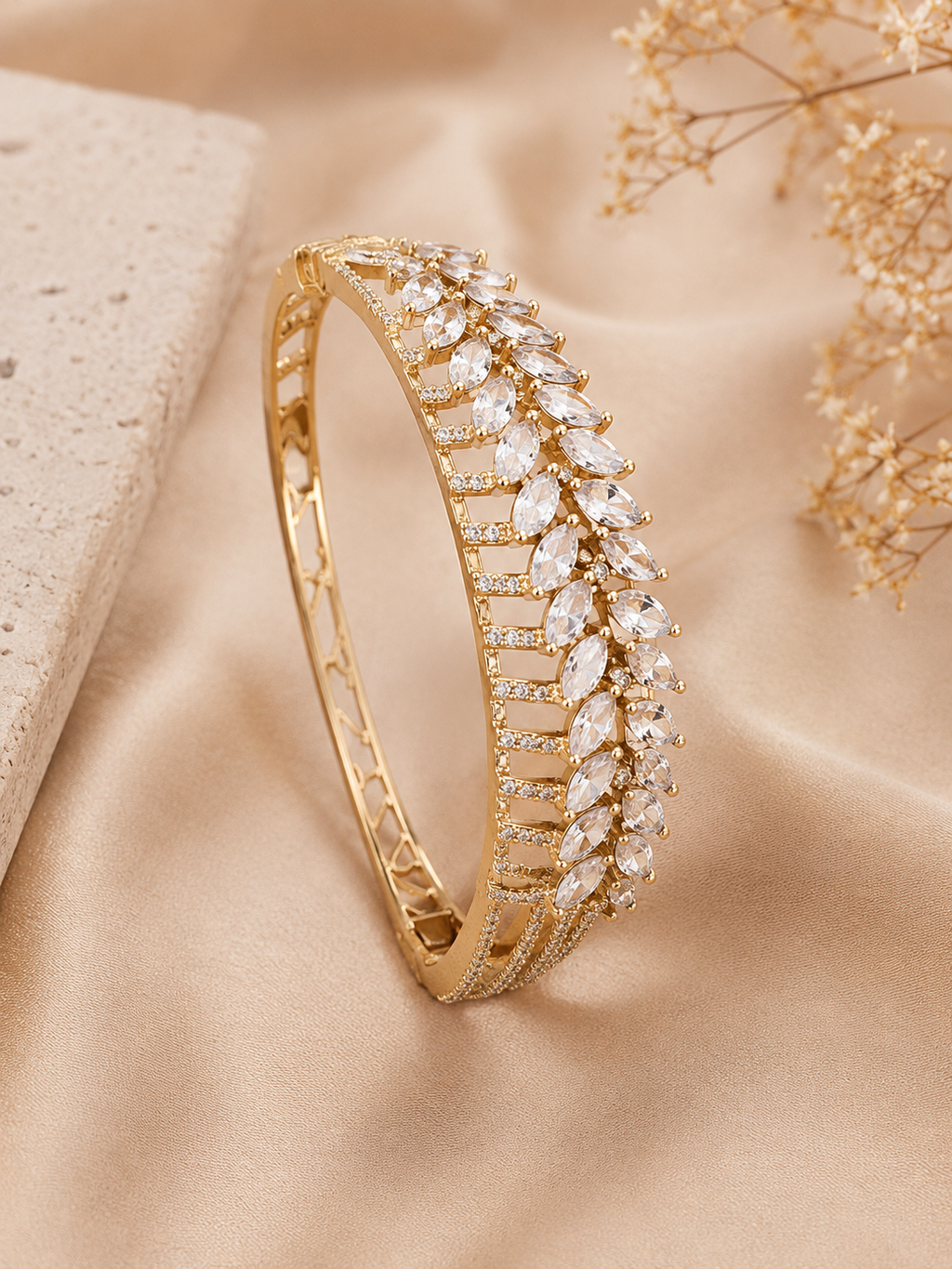 Luxe Leaf Crystal Bracelet