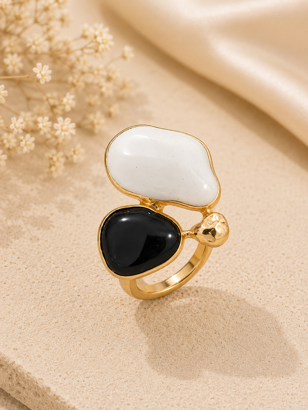 Praynil Eclipse Harmony Statement Ring