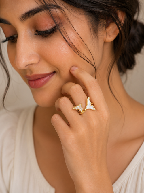 Adjustable Luna Tail Open Ring