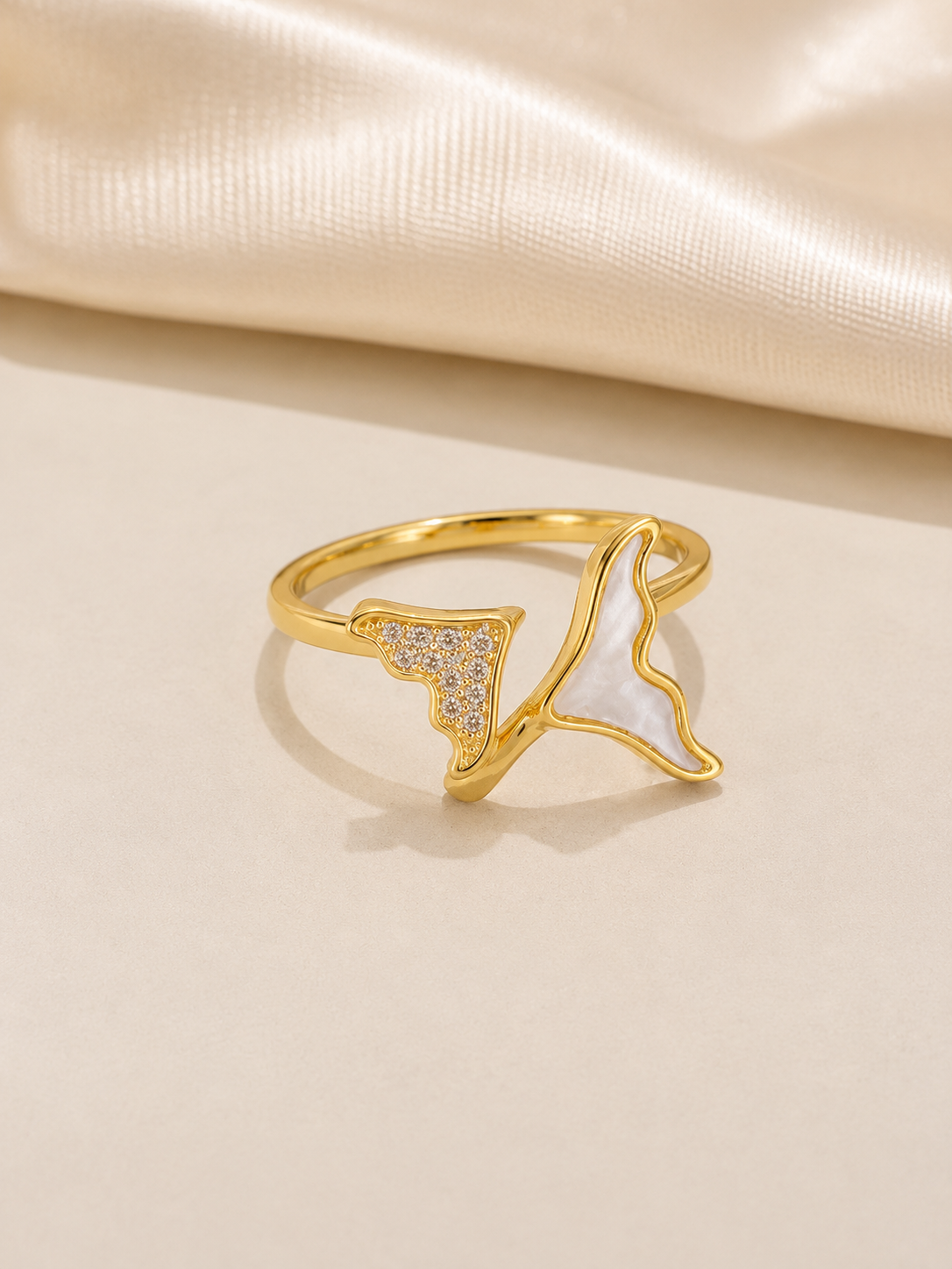 Luna Tail Open Ring