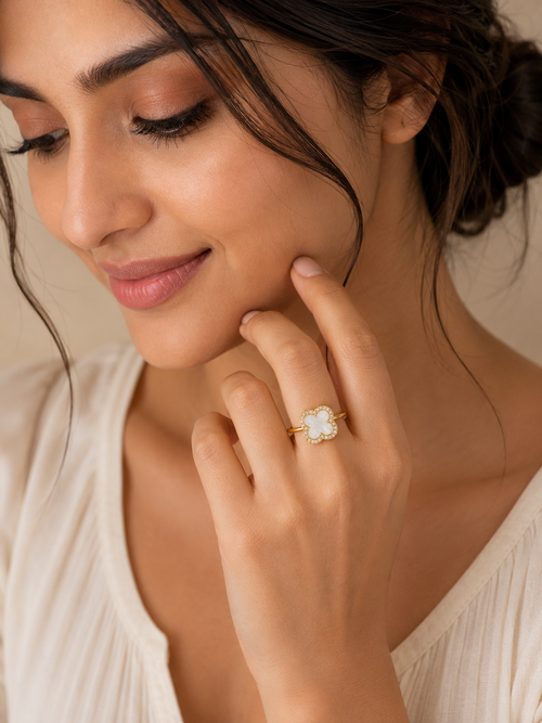 Adjustable Luna Clover Mother of Pearl Ring