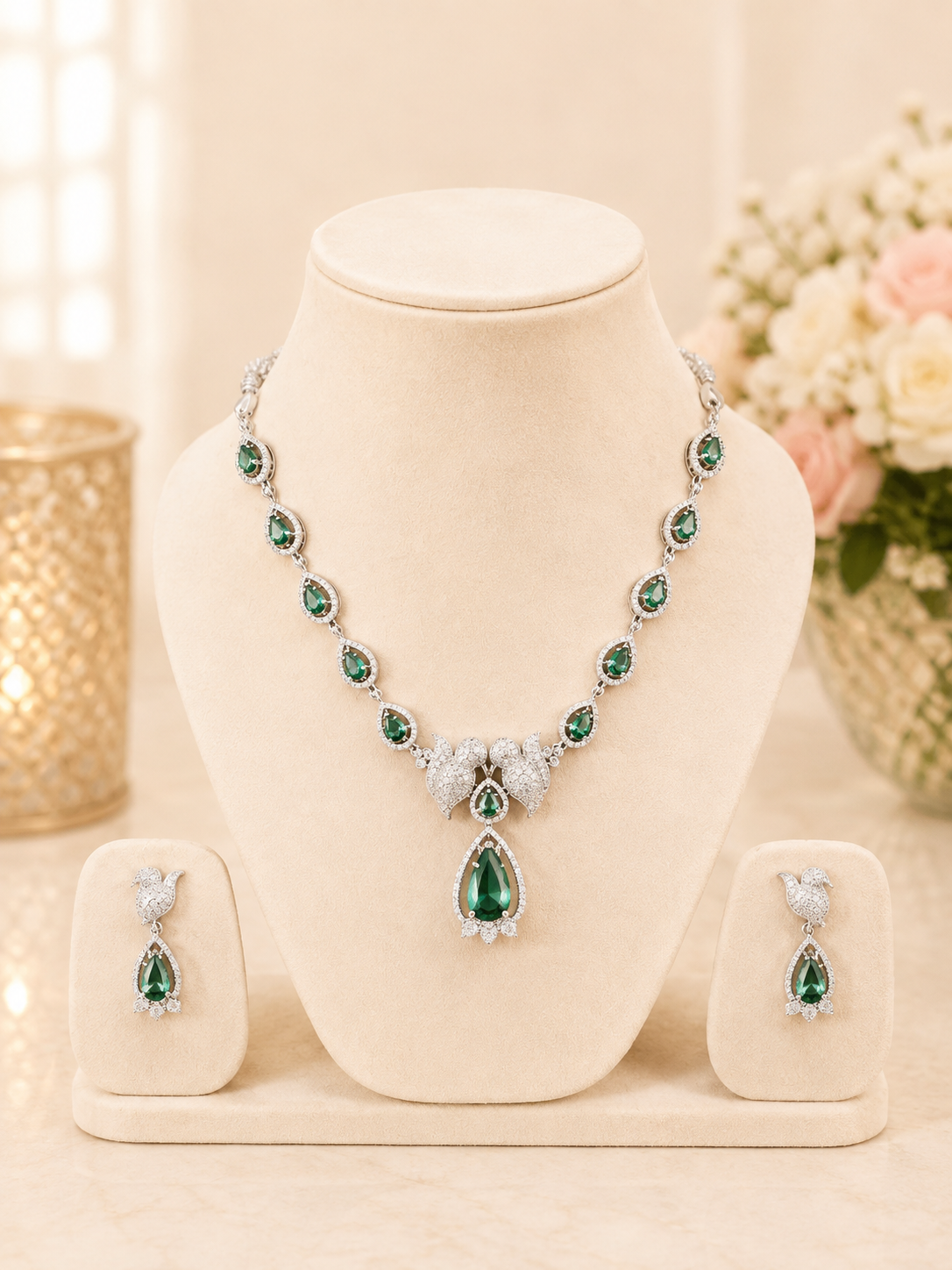 Emerald Swan Elegance Necklace Set