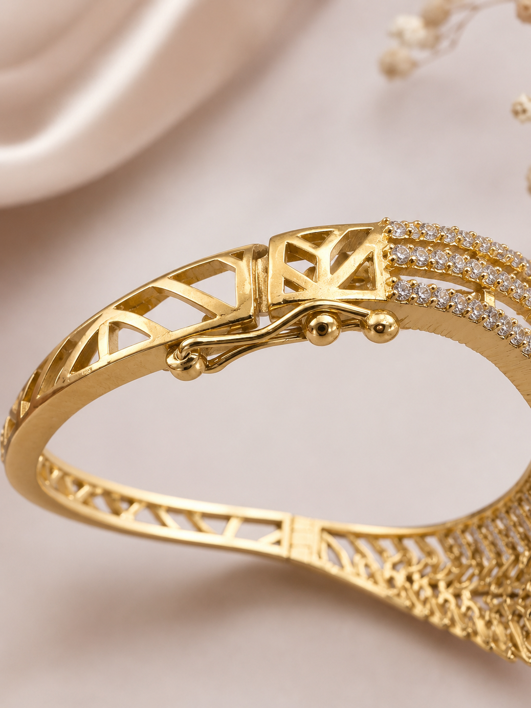 Luxe Leaf Crystal  Free Size Bracelet