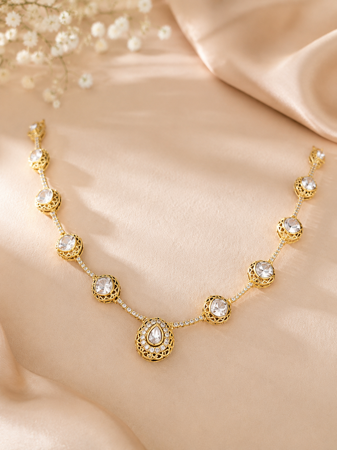 Regal Teardrop Royale Necklace Set