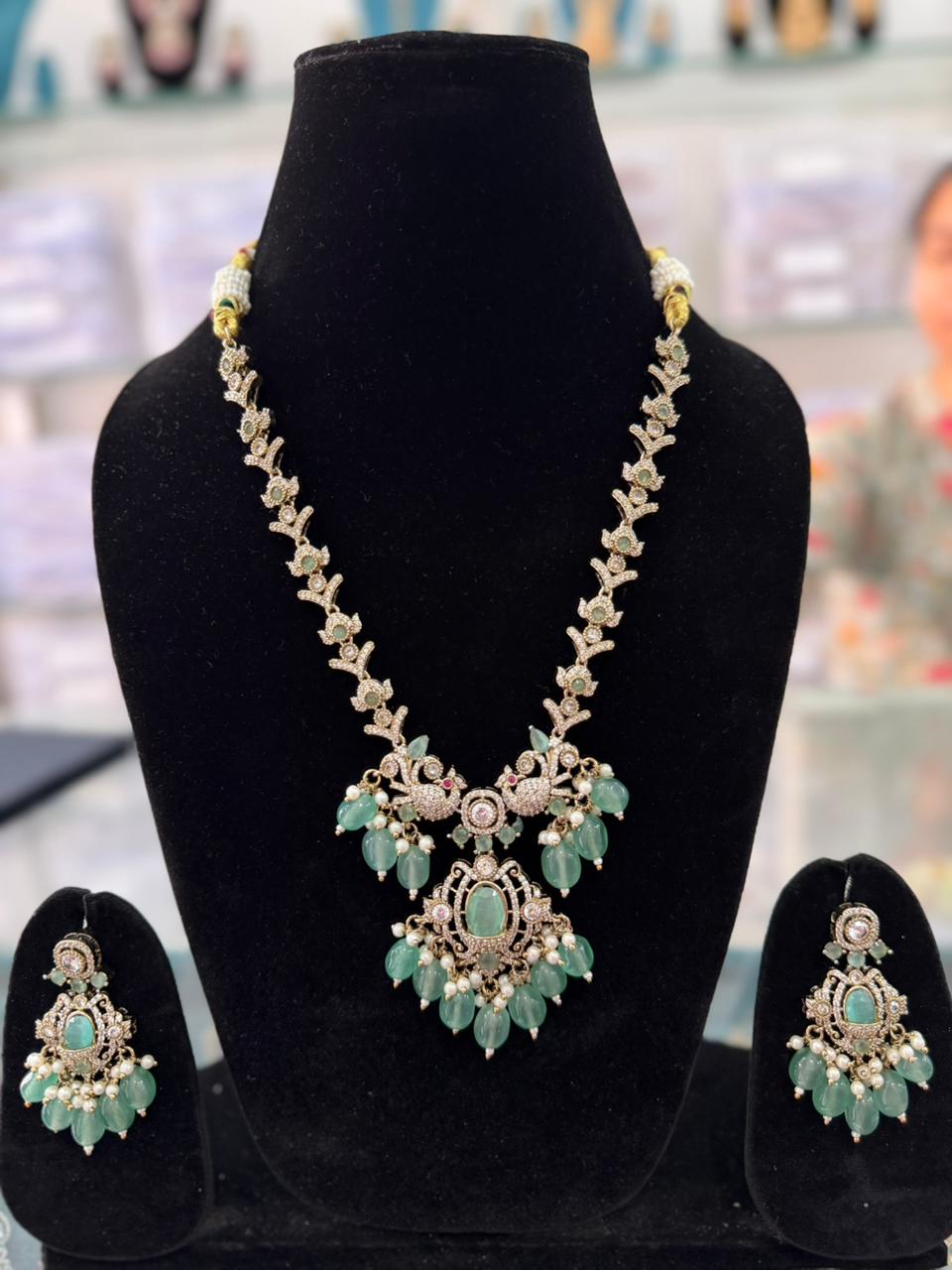 Emerald Royale AD Statement Necklace Set