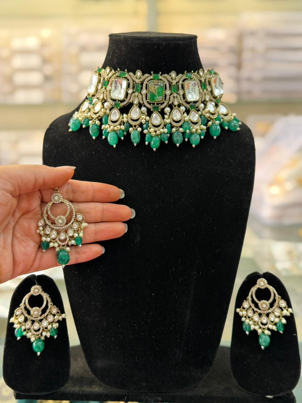 Luxury Emerald Green Kundan Choker Necklace Set with Earrings
