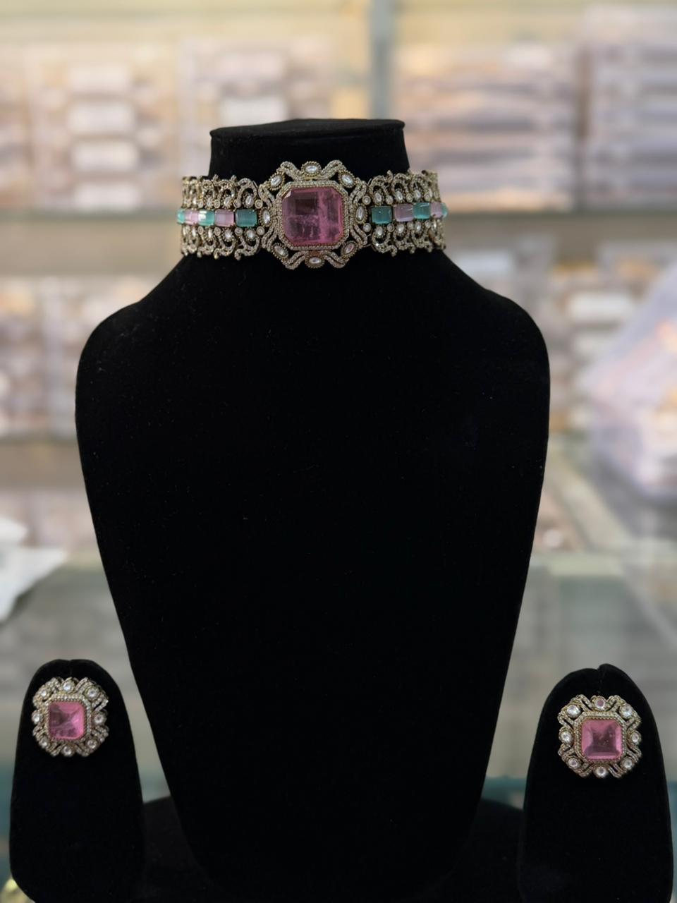 Elegant Sophistication with a Modern Royal Touch